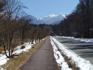 八ヶ岳も白くなりました